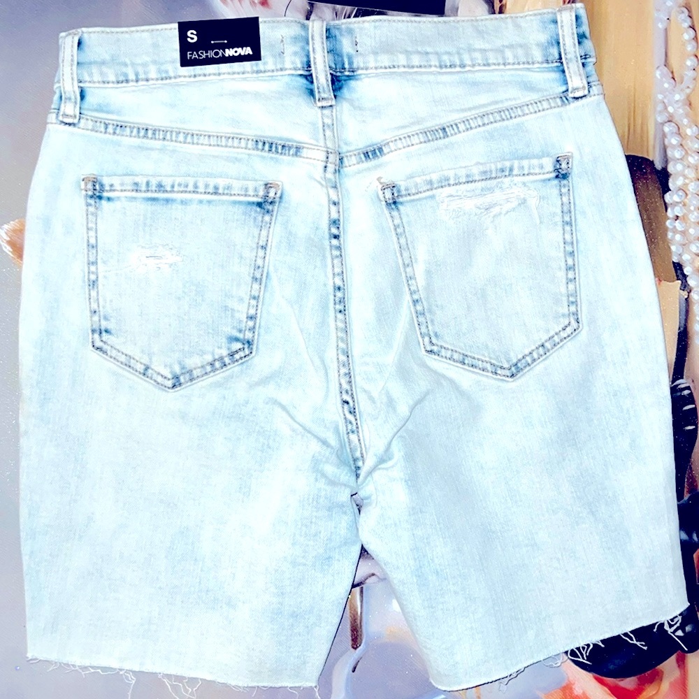 $25 sale for 4 Fashion Nova shorts size S - Picture 12 of 17